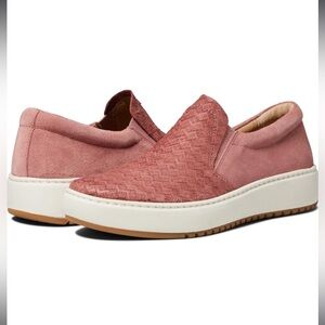 Söfft Waney Platform Slip-On Sneaker (Women) Size 8 color: Desert Rose
